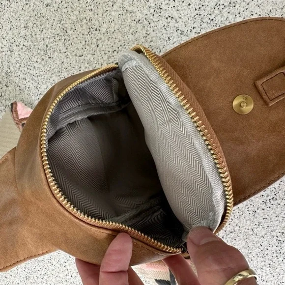 Boho leather crossbody bag - Picture 4 of 6